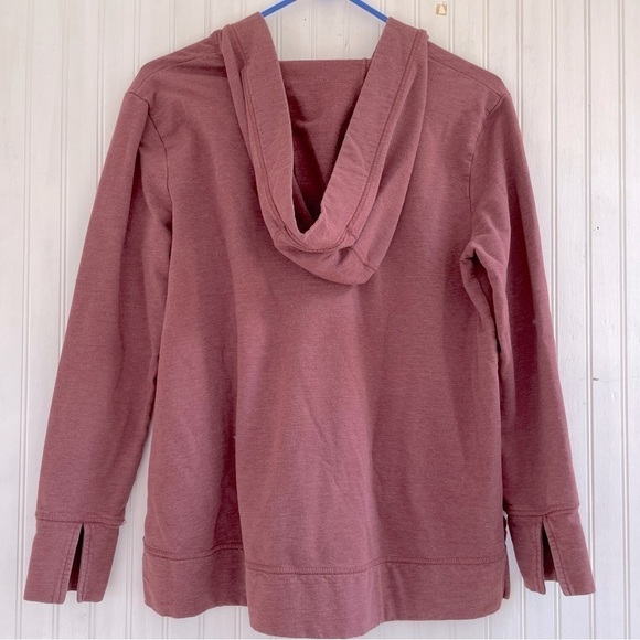 Garnet Hill Women's Dusty Red Favorite High-Low Hoodie Size Small - Picture 3 of 9